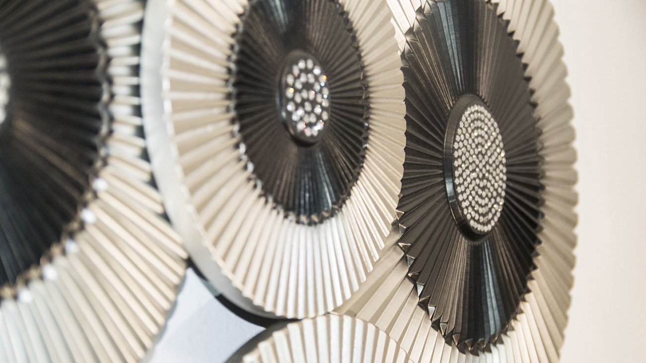 Панно декоративное настенное из дерева со стразами Swarovski 130х85 см черный с серебром Dimension-2 EVENHOME  00-3878824 Серебро;черный  - Вид №2