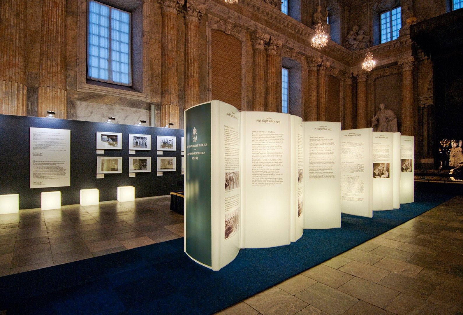 Полиэтиленовый трехсторонний световой тотем SLIDE CITY ARCH-00113895 - Вид №1