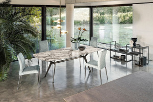 Мягкий стул