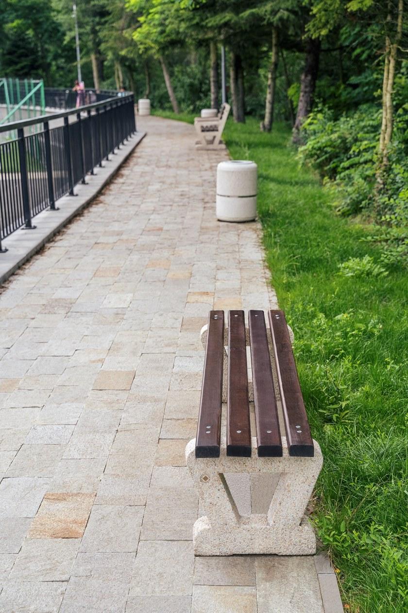 ENCHO ENCHEV - ETE Скамья без спинки из бетона и дерева  110  - Вид №2