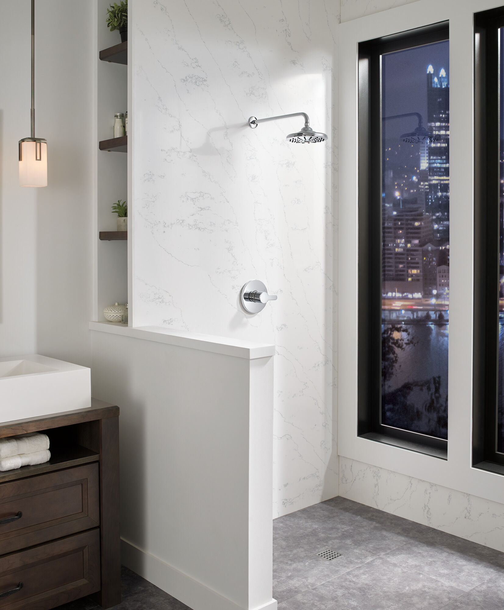 52688 H2Okinetic® 3-х позиционная душевая лейка Raincan Delta Faucet Universal Showering Хром  - Вид №1