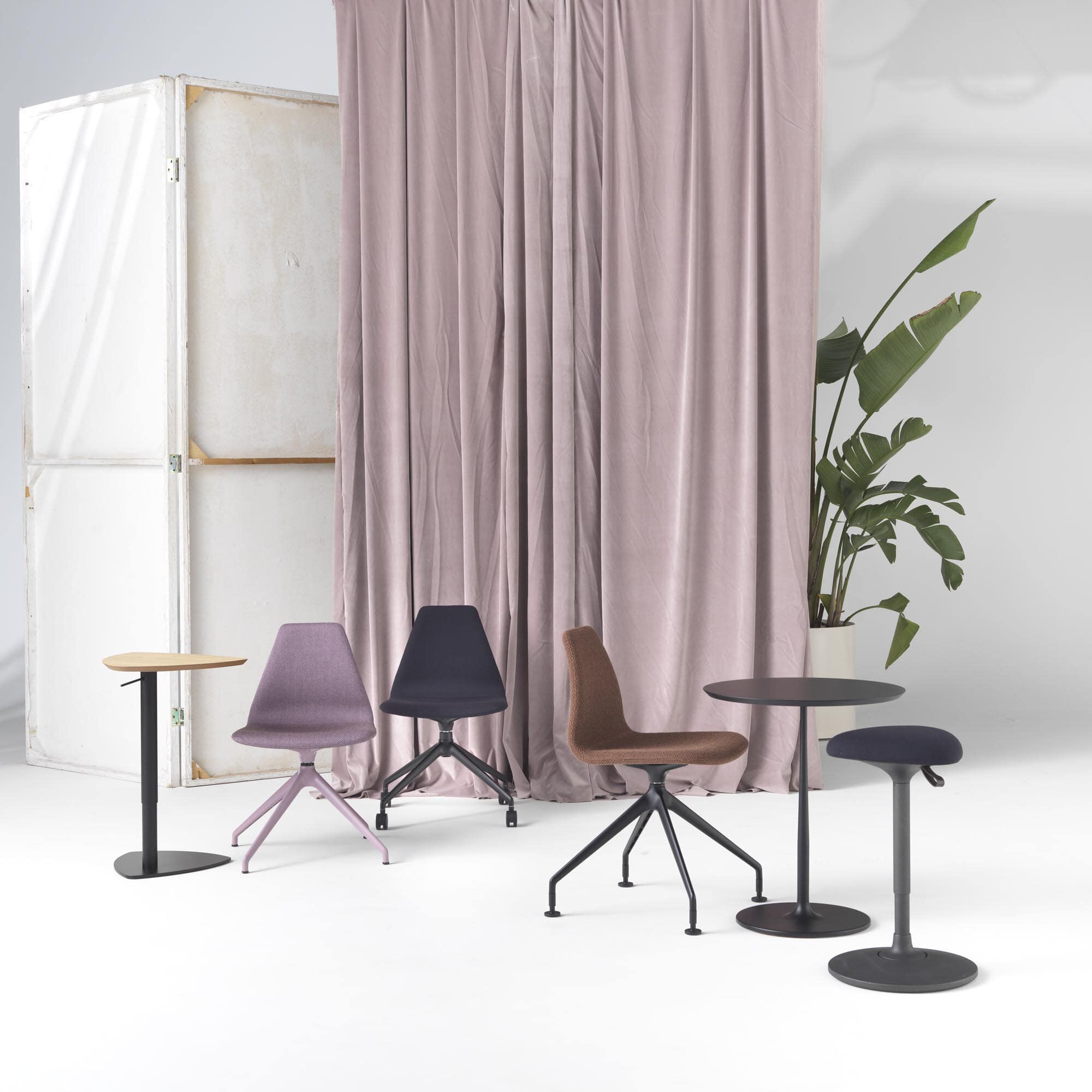 Регулируемый по высоте треугольный стол для сервировки SITIA REGOLO ARCH-00044028 - Вид №3