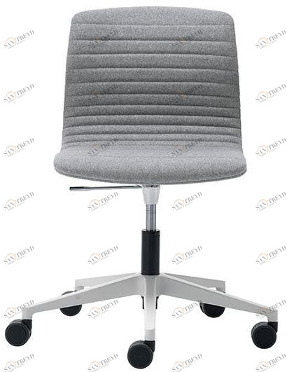 VAGHI Офисное кресло на колесиках Union guest U5o3