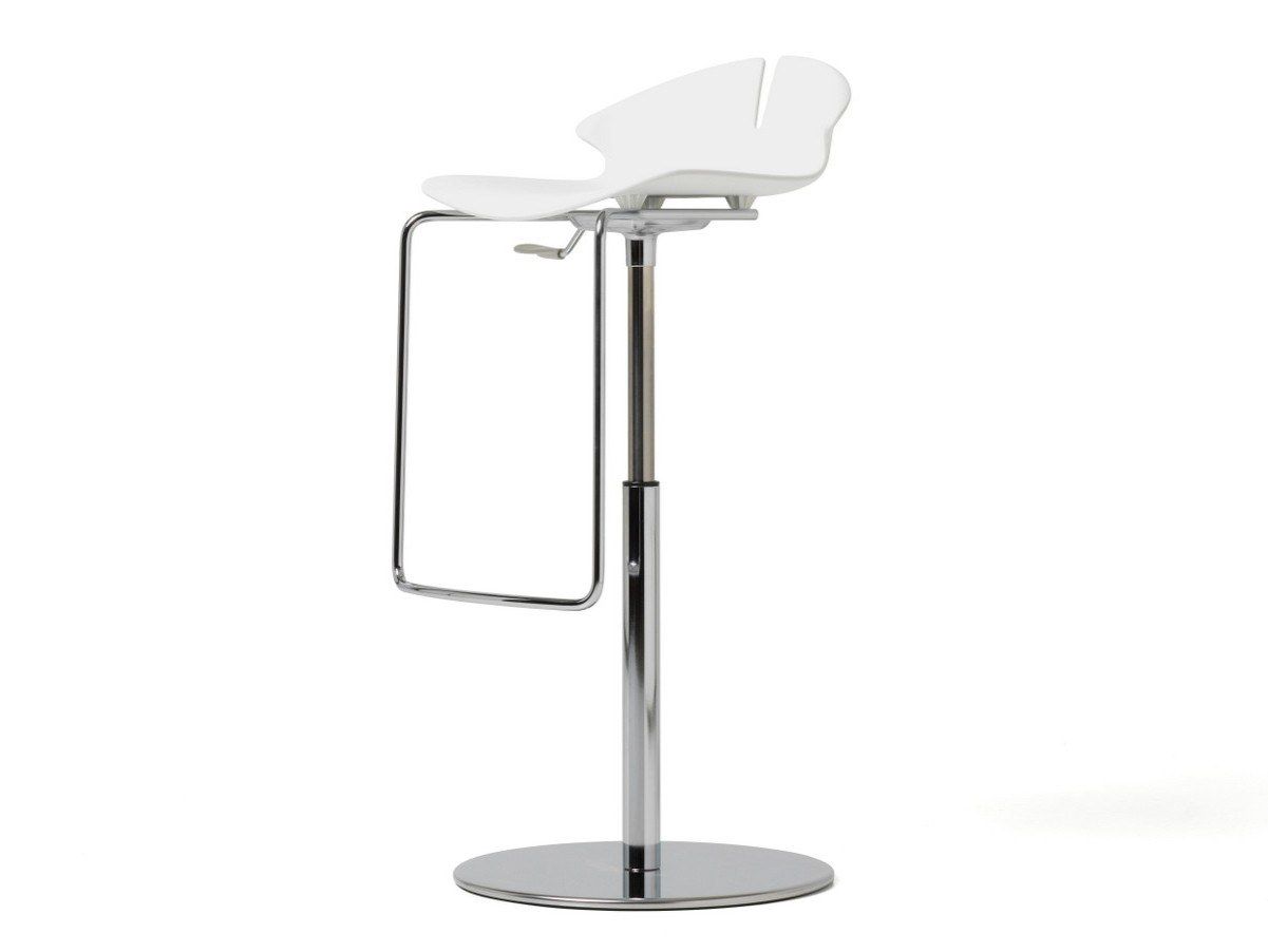 Регулируемая по высоте полипропиленовая табуретка с подставкой для ног Diemme Red Hot ARCH-00012079