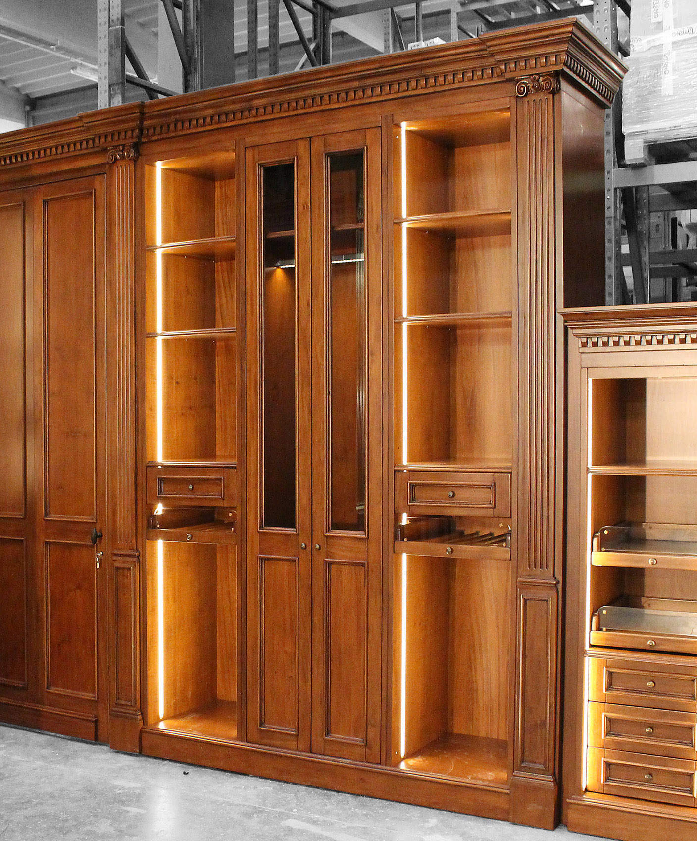 Tifernoit Гардеробная в стиле Уайтхолл Realizzazioni sun-id-2098437 - Вид №1