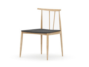 Стул из массива дерева с мягким сиденьем