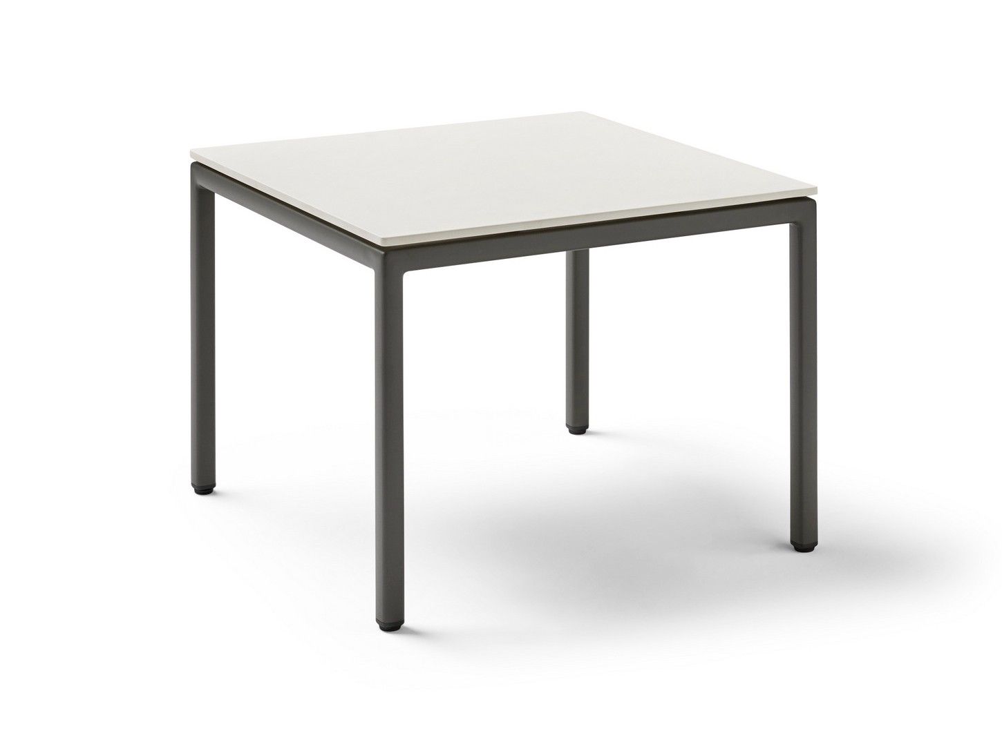 Алюминиевый квадратный садовый журнальный столик с керамической столешницей POINT Long Island ARCH-00047276