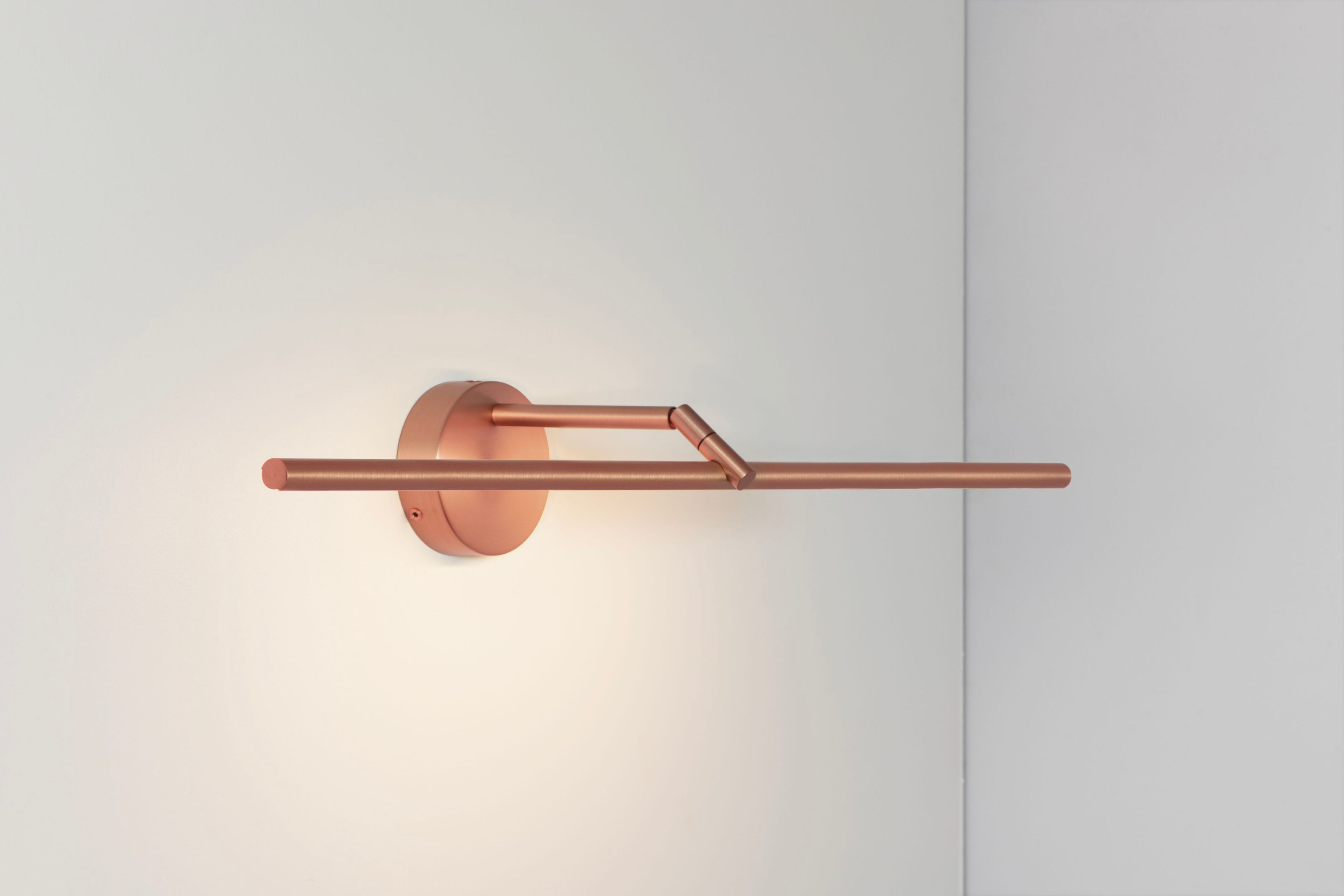 Латунный светодиодный настенный светильник для картин CVL Luminaires Airy ARCH-00003742 - Вид №12