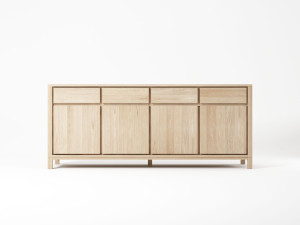 Деревянный шкаф с распашными дверцами с ящиками