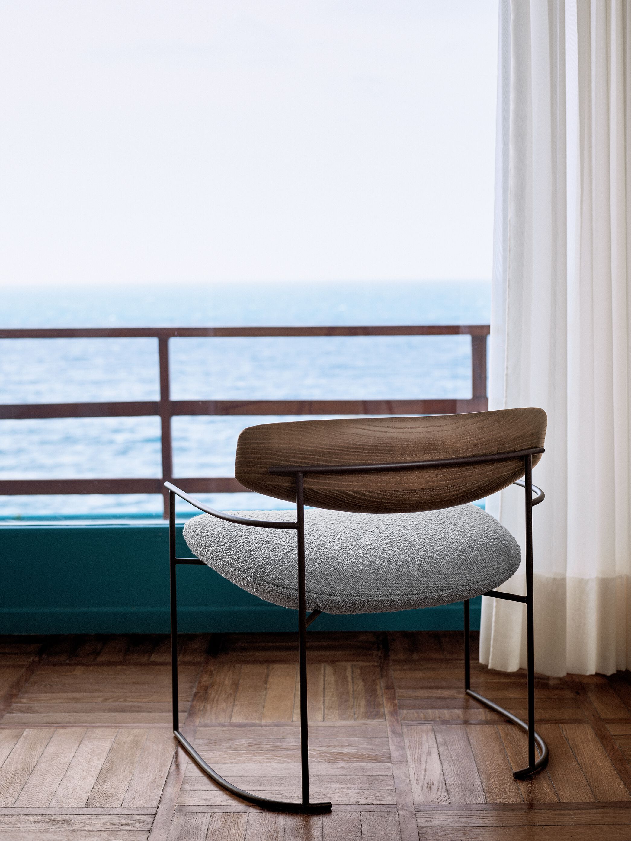 Кресло с металлическим каркасом и тканевым сиденьем Potocco Keel ARCH-00151586 - Вид №1