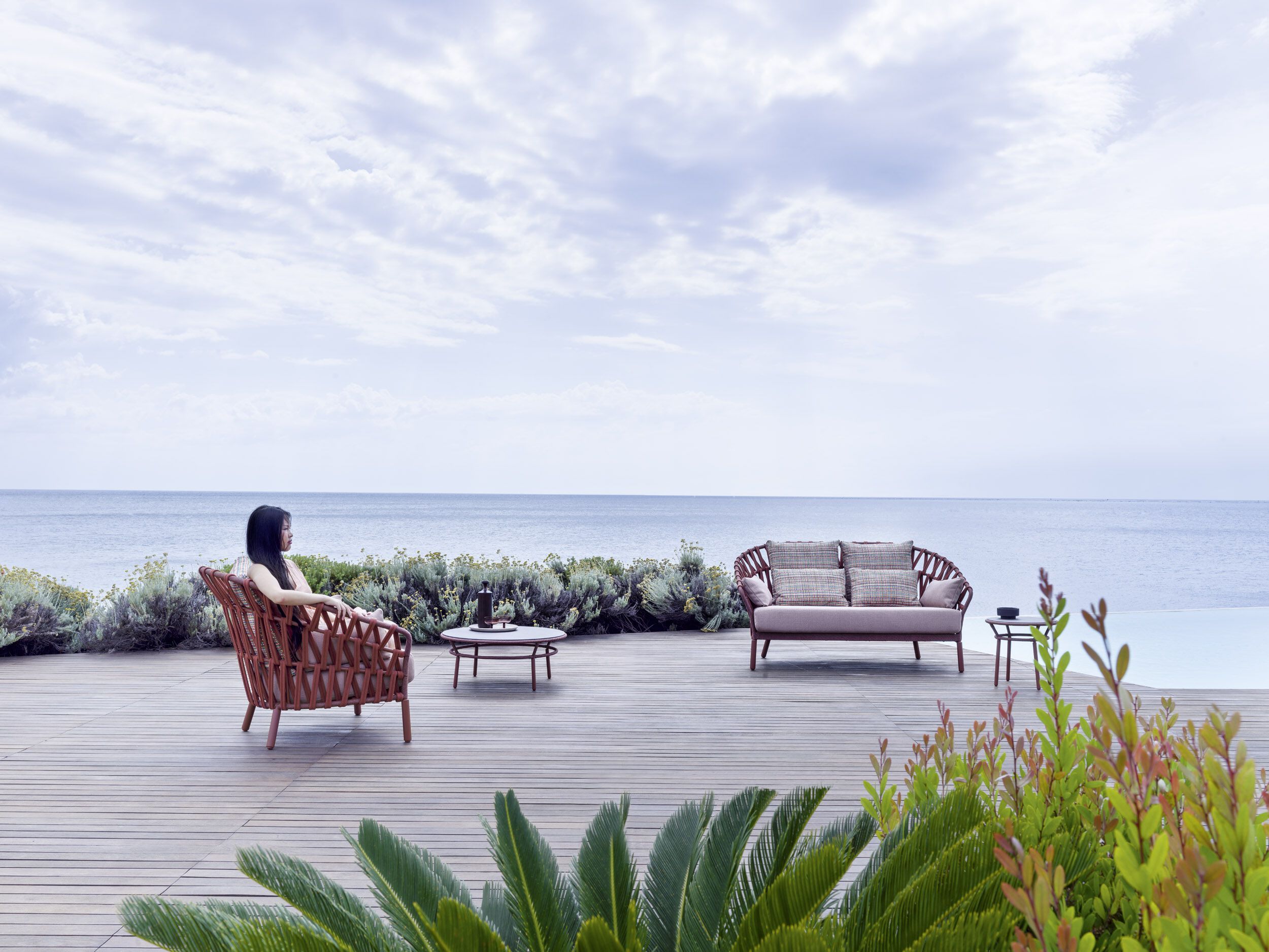 Кресло для сада из акриловой ткани с подлокотниками Varaschin Emma Cross ARCH-00102426 - Вид №2