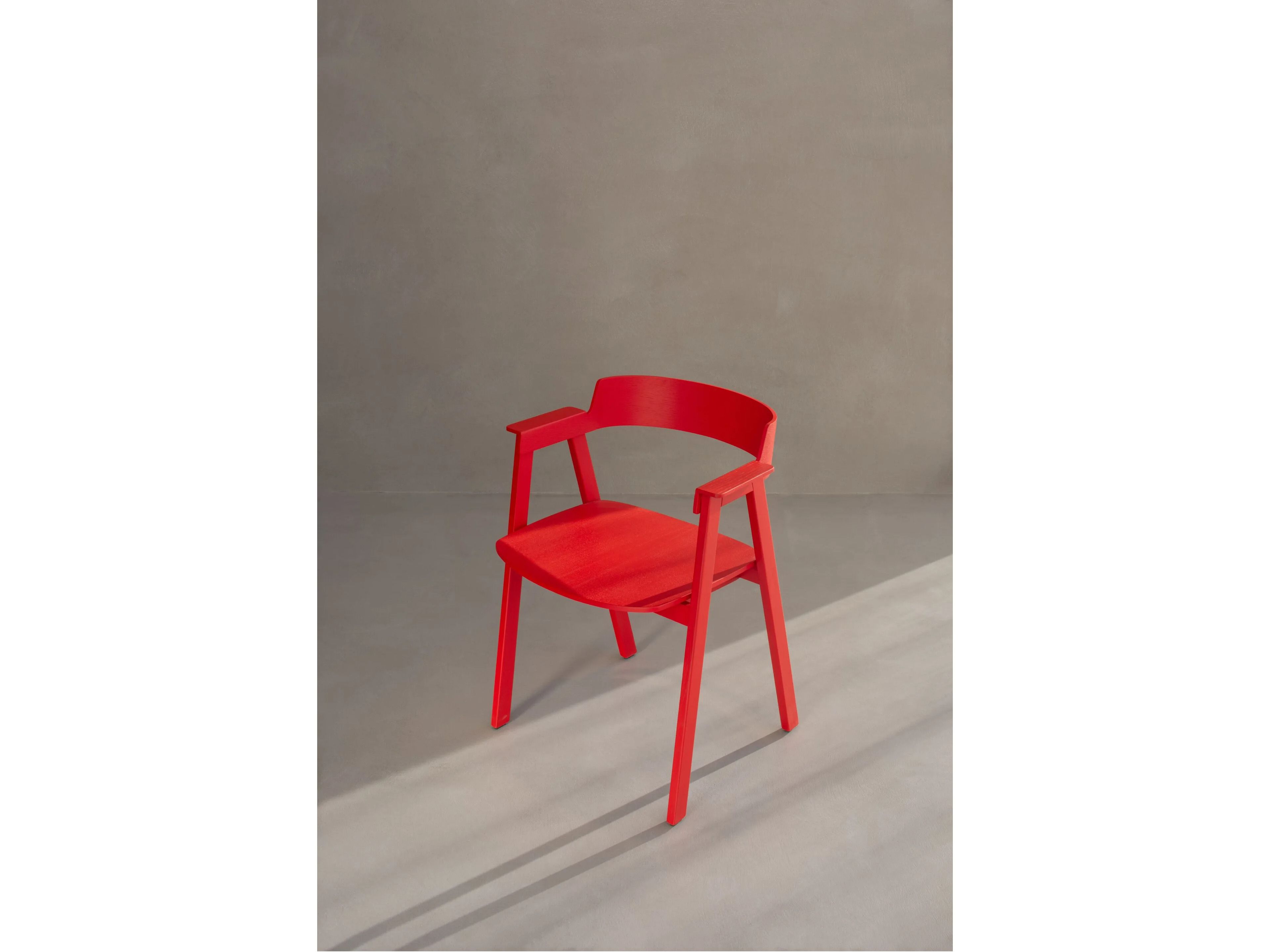 Стул из лакированного дуба с подлокотниками Gazzda FLIP ARCH-00109869 - Вид №17