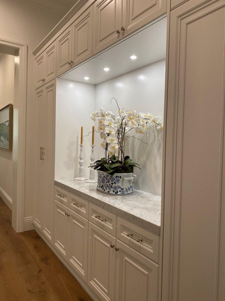 Martini Interiors Кухня на заказ из массива дерева с островком с ручками Bakersfiel sun-id-1405032 - Вид №7