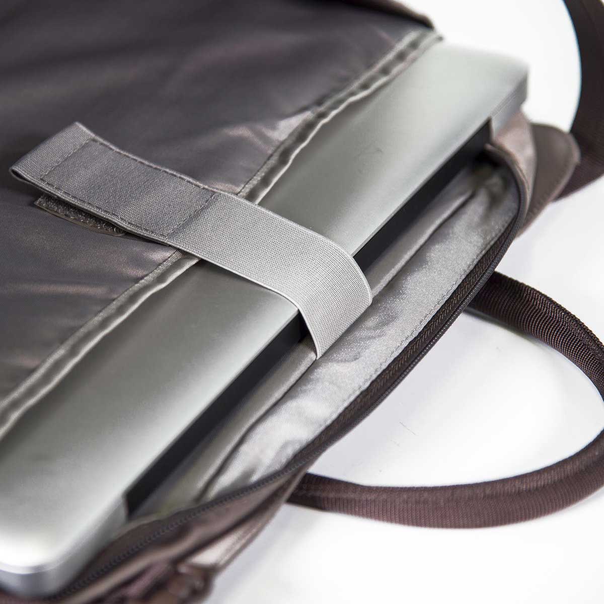 HIC188/316-05 Сумка HIC188 Essence 15 RFID Hedgren Inner City  - Вид №3