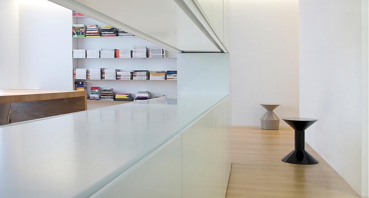 001736 Журнальный столик Shape Viccarbe  - Вид №1