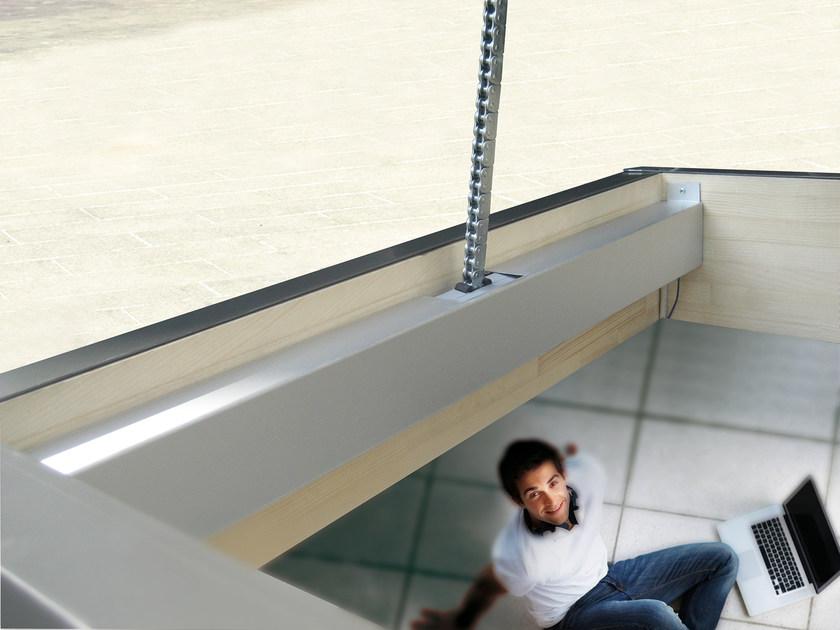 CLAUS Распашное деревянное мансардное окно с электроприводом sun-id-1400504 - Вид №1