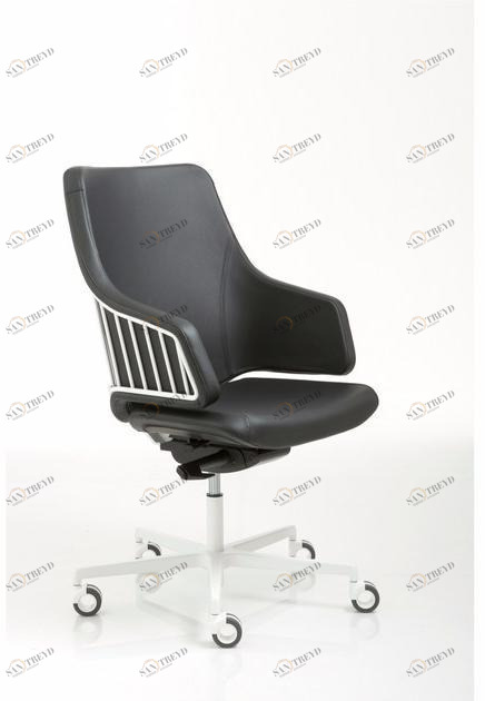 Luxy Регулируемое по высоте офисное кресло с 5 спицами и колесами Italia sun-id-1477130