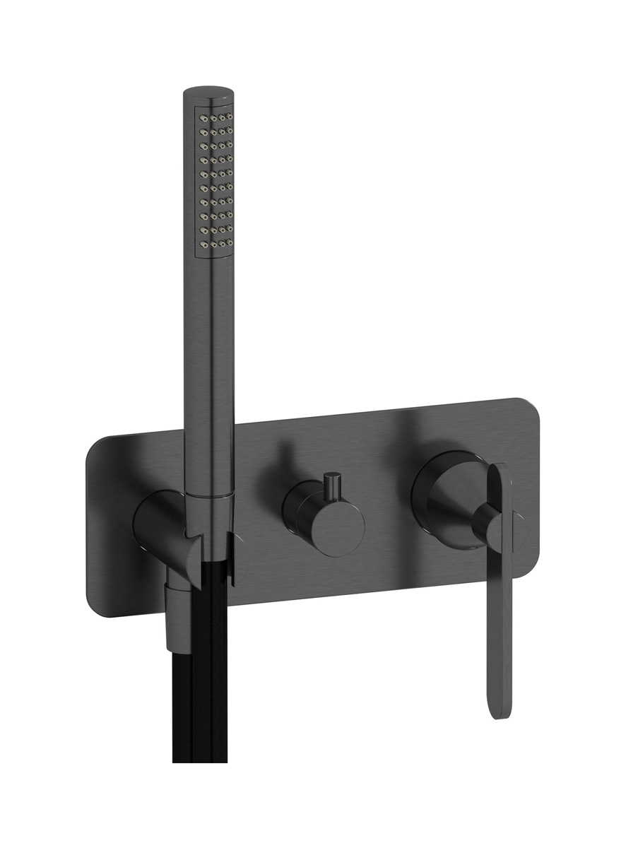 Внешние части встроенного в стену смесителя на 2 потребителя в комплекте с душевым гарнитуром. WE ARE IB ol200sr Brushed Black Chrome Soho