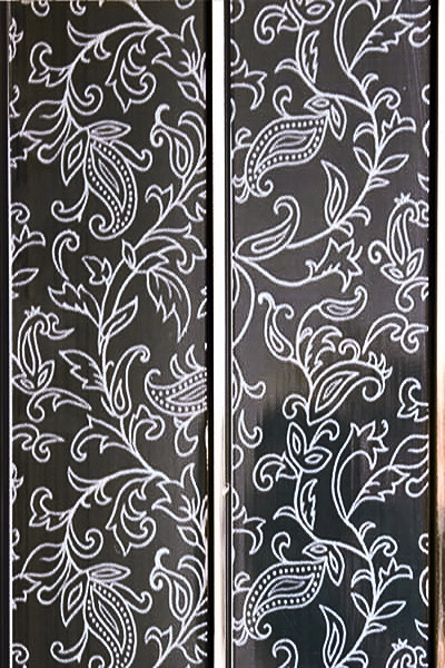 Панель ПВХ Вязь черная софитто "2" 200мм DEKOR PANEL DP140