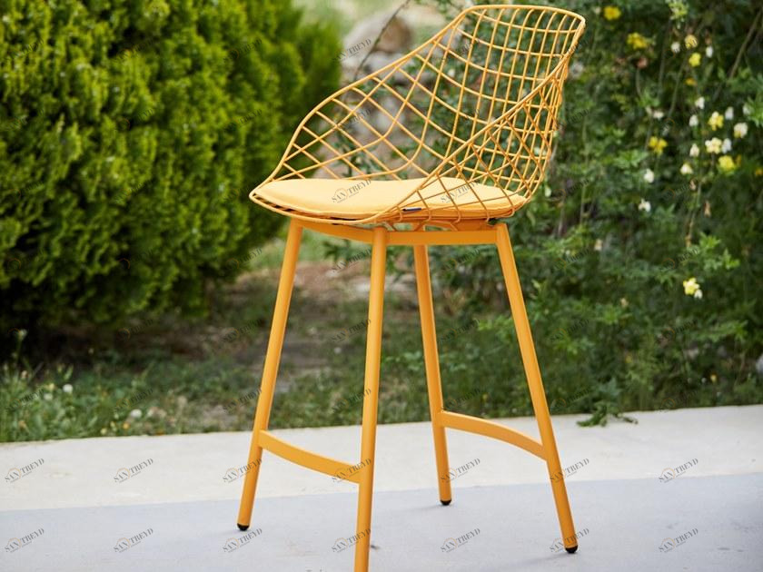 MUSOLA Высокий табурет из нержавеющей стали со встроенной подушкой Canasta 9050 / 9051