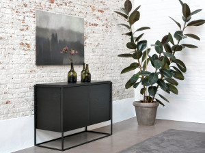 Шкаф из дуба с распашными дверями