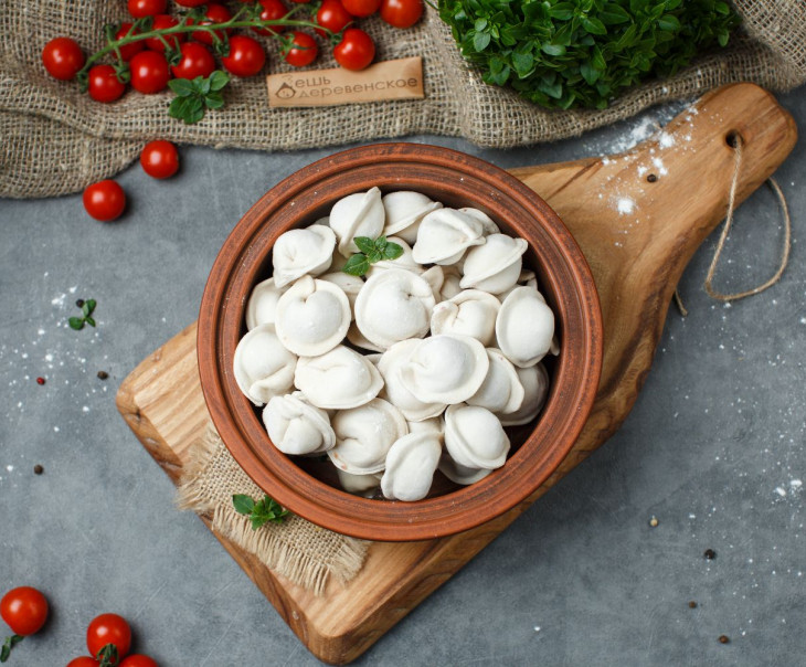 5788 Пельмени со свининой и говядиной Вкусляндия 