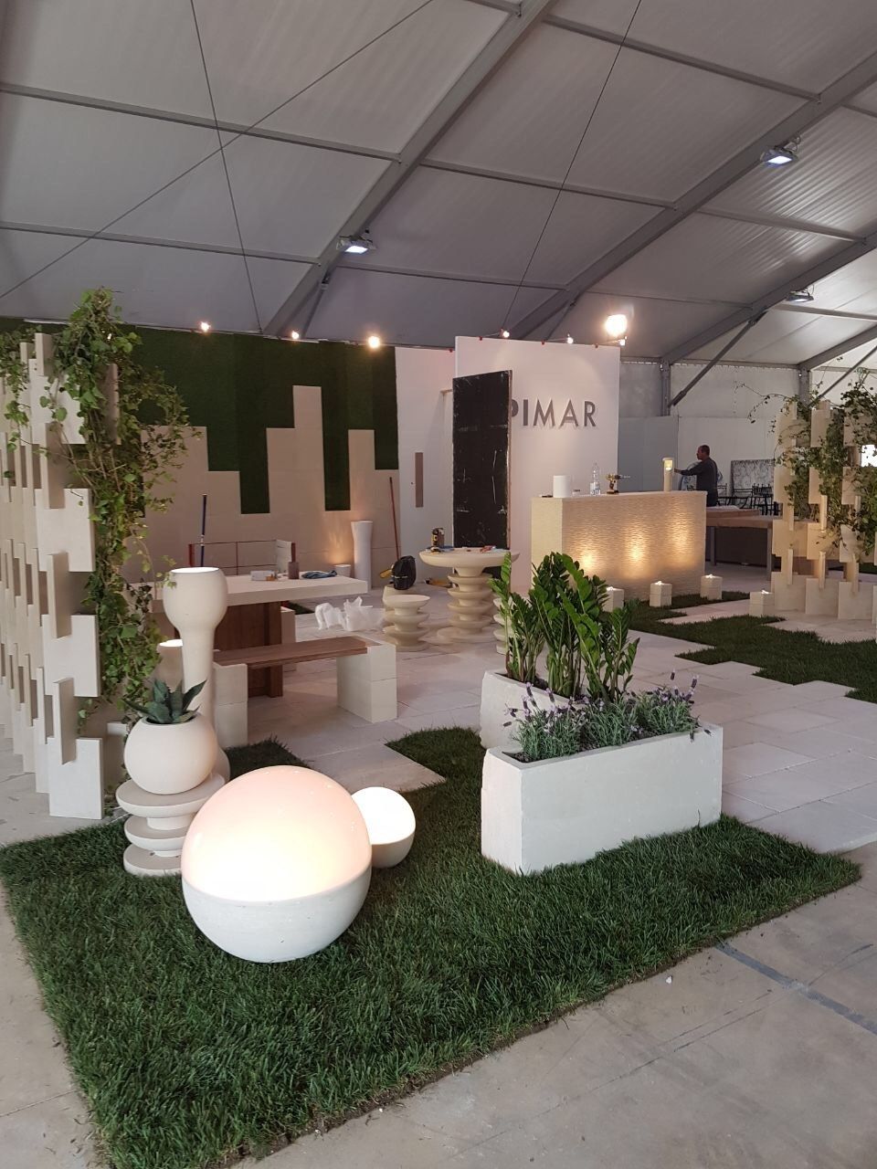 Прямоугольная плантатор из камня Лечче PIMAR Fioriera per spazi pubblici rettangolare ARCH-00140395 - Вид №2