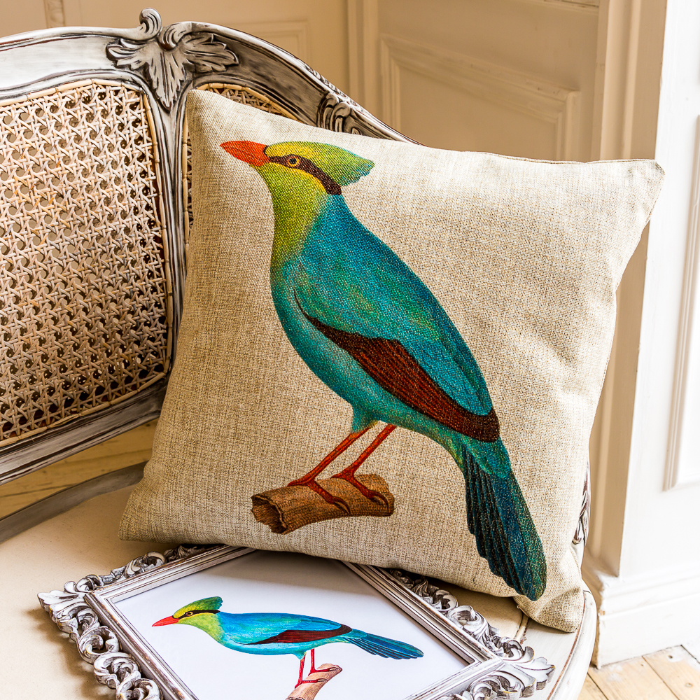 2718832 Интерьерная подушка «Экзотический полет», версия 5 Object Desire  - Вид №1