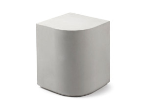 Бетонный низкий стул