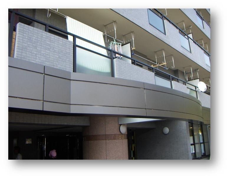 3M Italia Ультратонкое ПВХ покрытие для фасадов Design 3M Company sun-id-1348978 - Вид №2