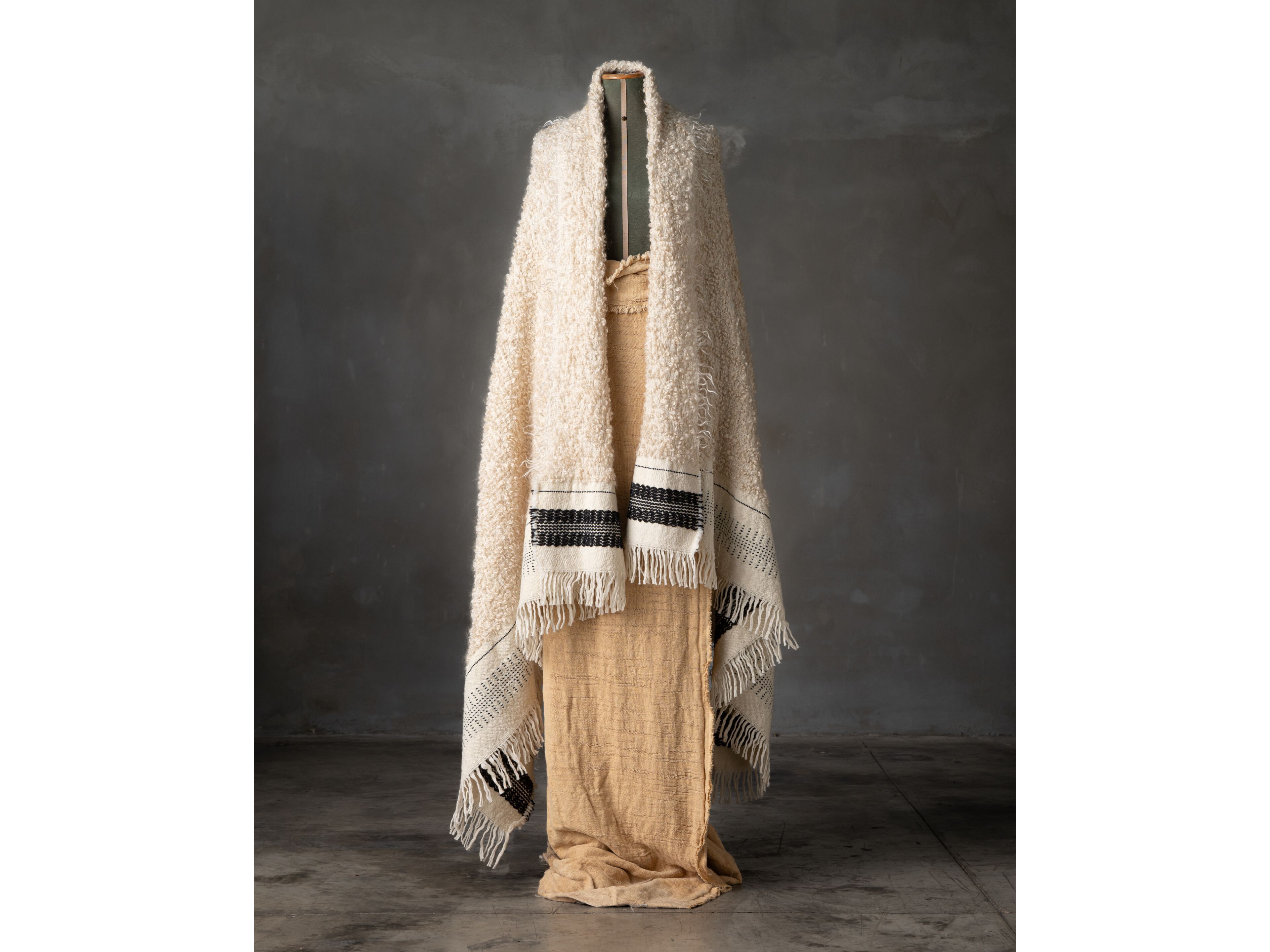 Плед из мохера и шерсти The House of Lyria CICTRICE ARCH-00092395 - Вид №1