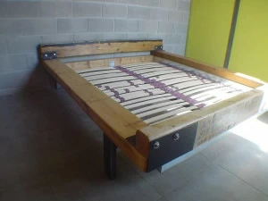 ICI ET LÀ Двуспальная кровать из дерева