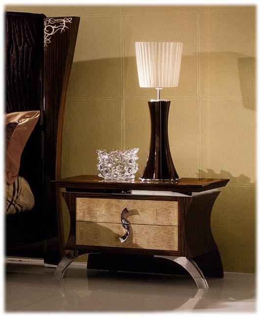 Тумбочка  REDECO 220 CHARME