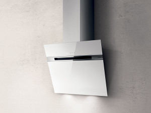 STRIPE WH/A/60/LX-PRF0100994C Вытяжки / декоративный дизайн, наклонная, 60 см, сенсорное управление, 1200 куб. м. , back aspiration, белое стекло+нержавеющая сталь Elica