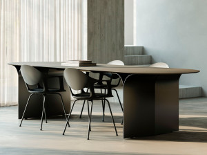 Овальный стол в Ксерамике