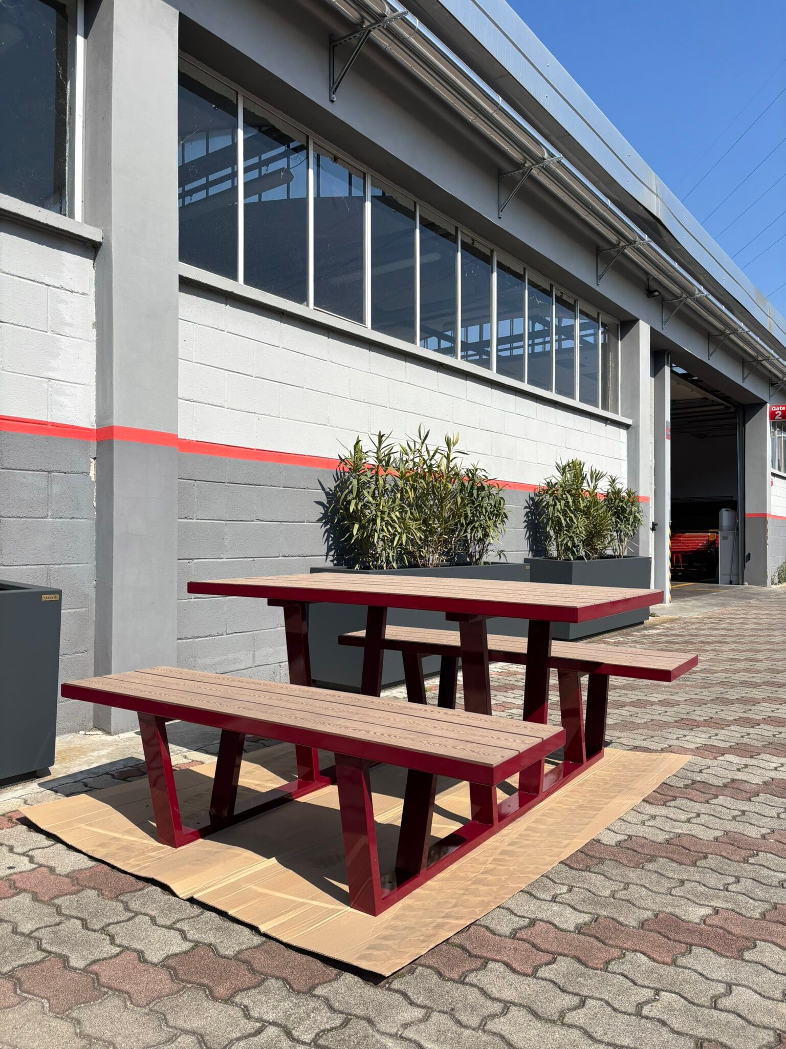 Прямоугольный стол для пикника WPC со встроенными скамейками Studio Città VOLT COMPACT ARCH-00140202 - Вид №3