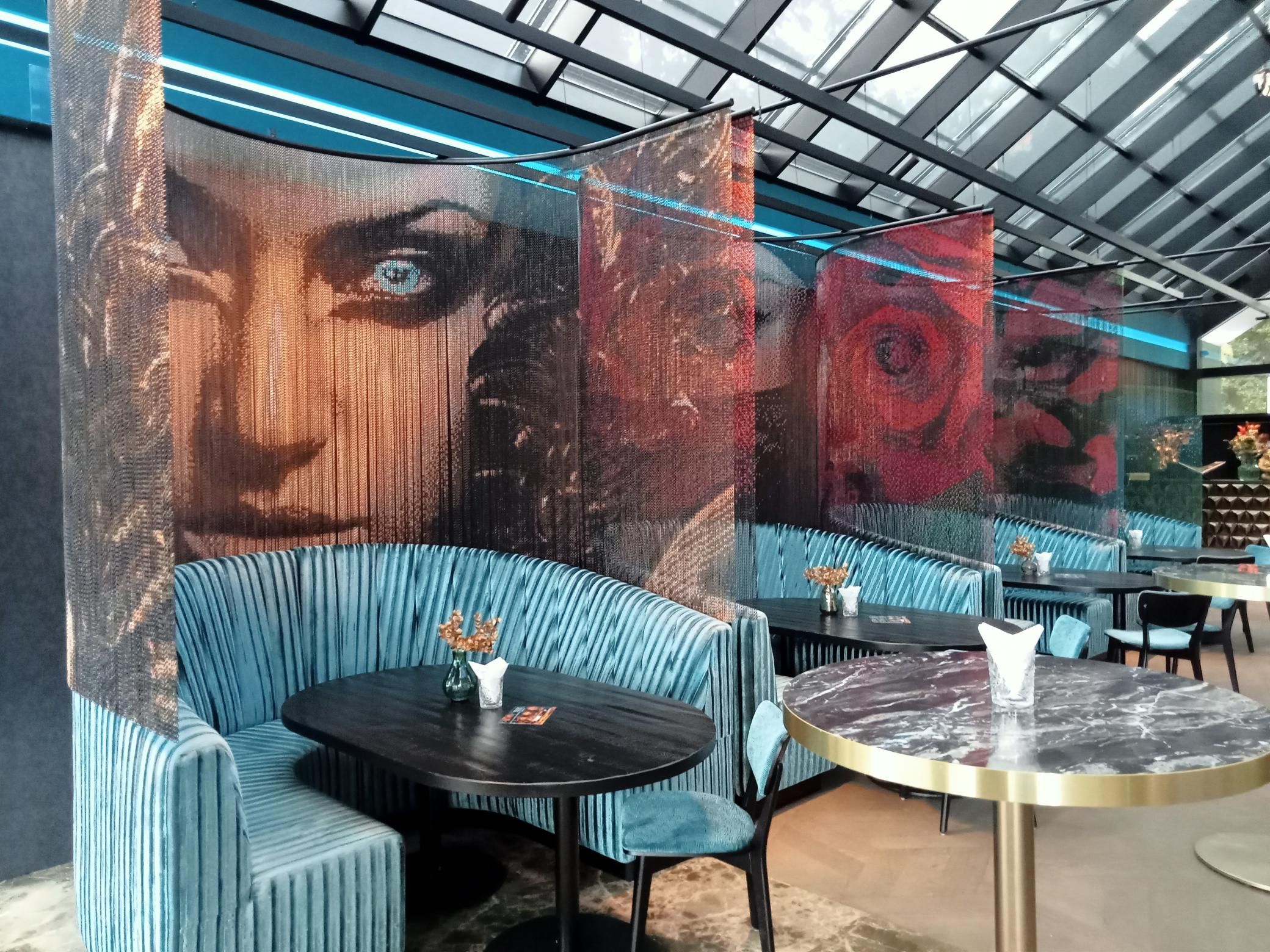 Алюминиевая проволочная палатка Kriskadecor SPACE DIVIDER - RESTAURANT ARCH-00050833 - Вид №2