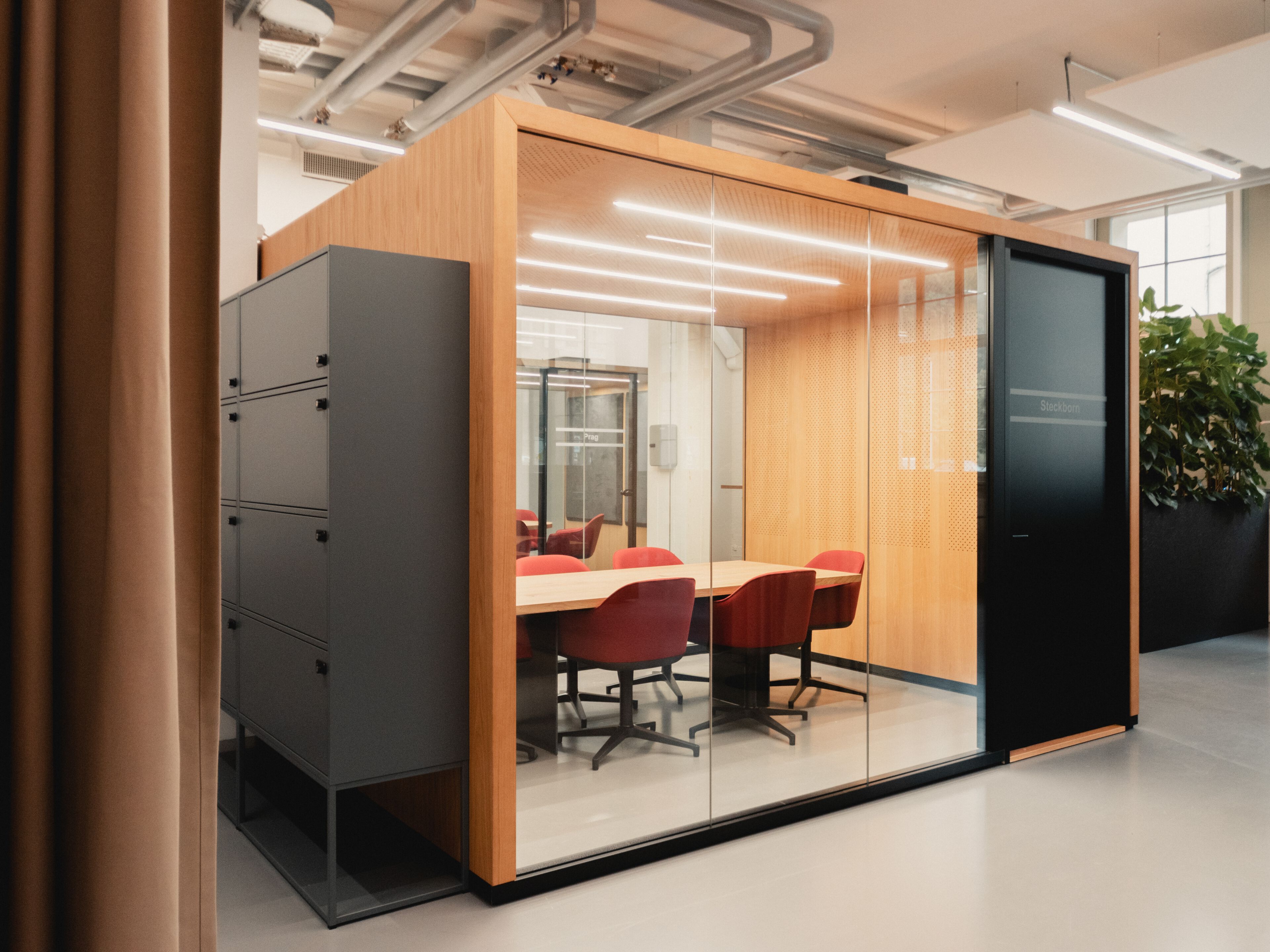 Мультимедийная многосторонняя акустическая офисная кабина Taiga Concept Lohko Flex ARCH-00024673 - Вид №1