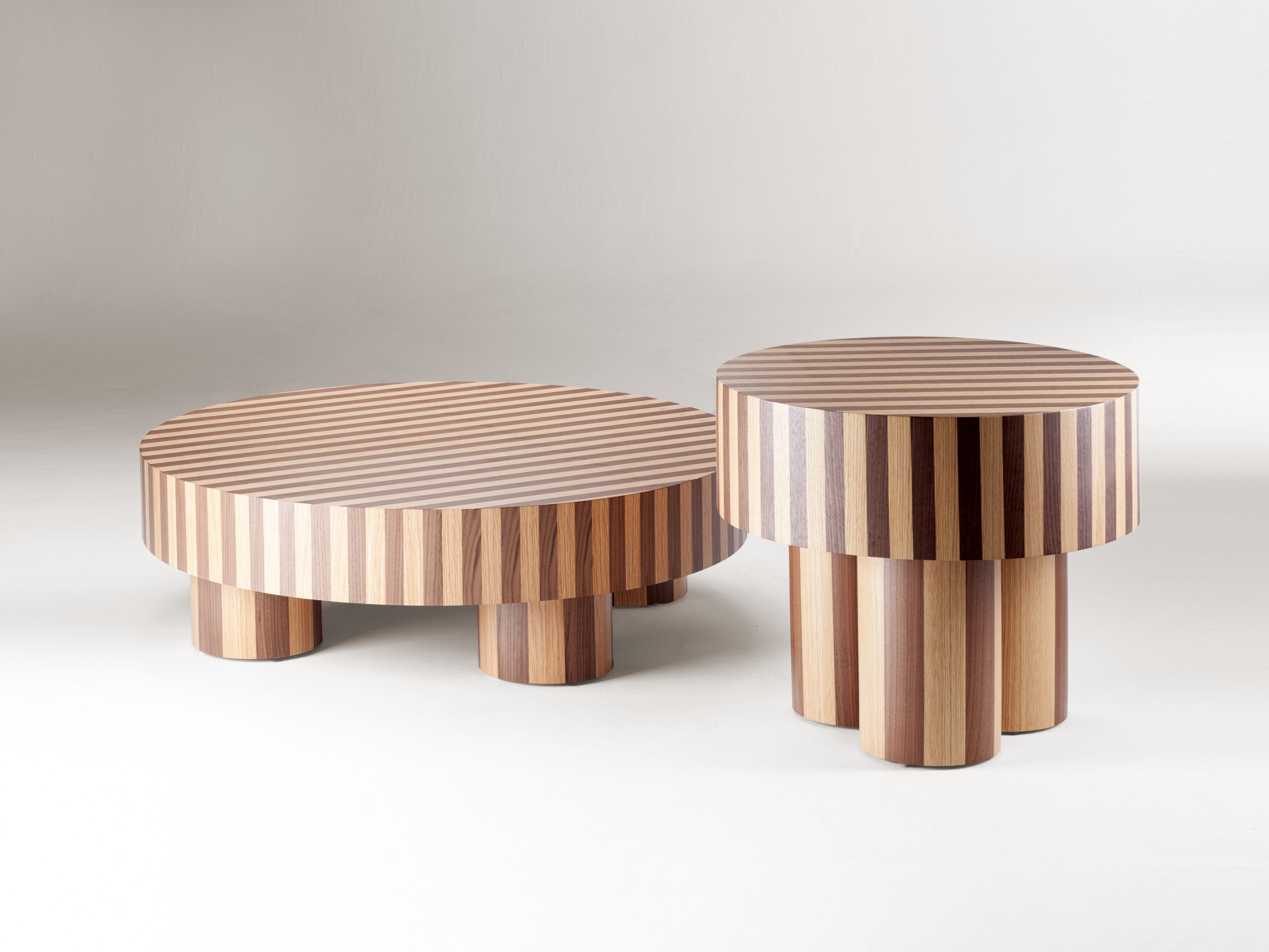 Низкий круглый журнальный столик из дуба и грецкого ореха DOOQ Nusa ARCH-00113669 - Вид №2