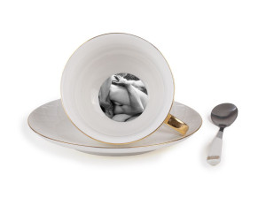 Фарфоровая чайная чашка