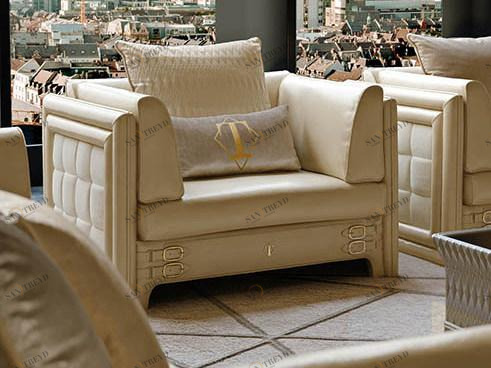 Turri Мягкое кожаное кресло с подлокотниками Numero tre sun-id-1440283