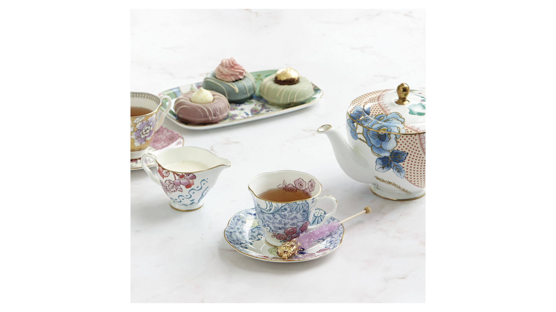 10671522 Wedgwood Чашка чайная с блюдцем Wedgwood Бабочки и цветы 180мл Фарфор костяной  - Вид №2