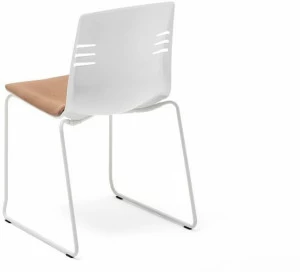 Mara Стул из полипропилена, штабелируемый салазками  3350