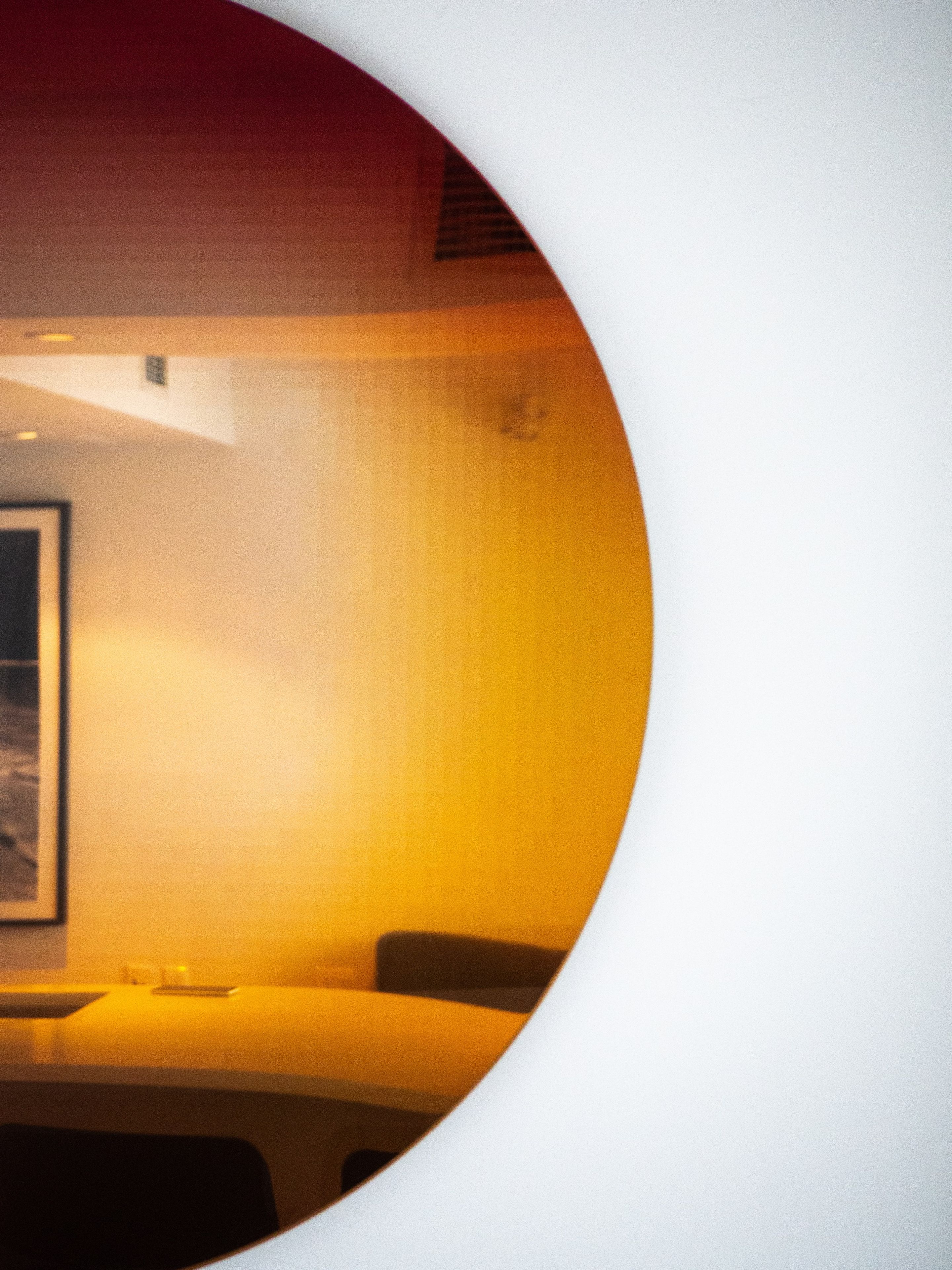 Настенное круглое зеркало Movimento Gallery Amaury D'Hulst ARCH-00015395