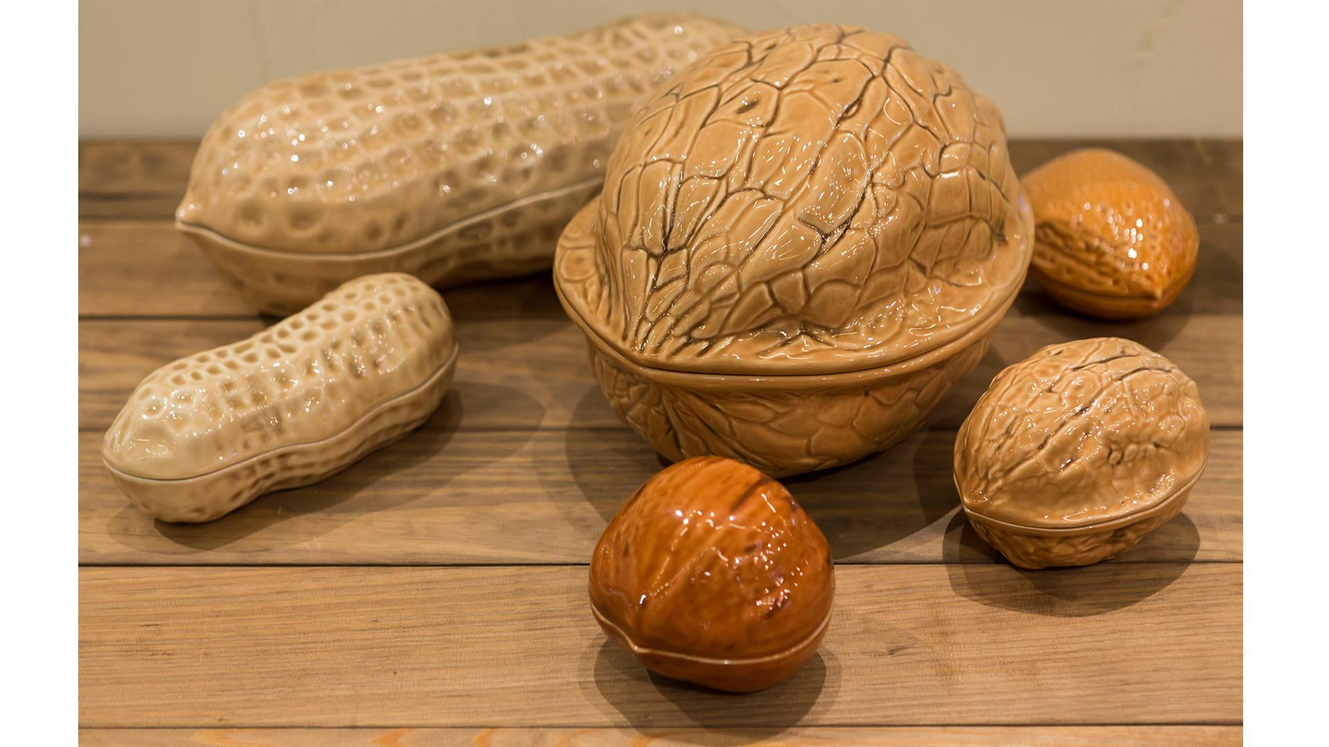 10639226 Bordallo Pinheiro Блюдо для горячего с крышкой Bordallo Pinheiro Орехи. Миндаль 17см, керамика Керамика  - Вид №4