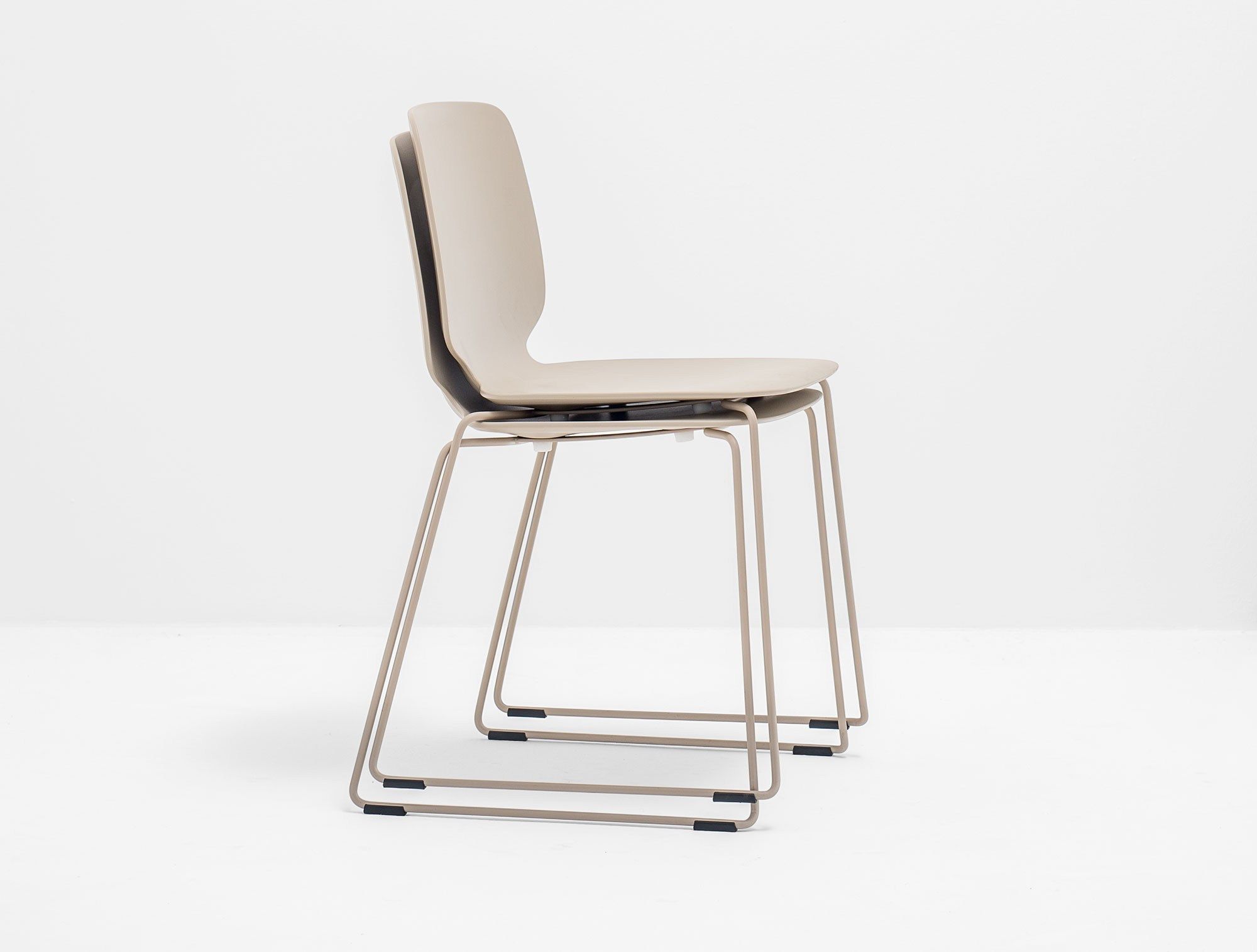 Штабелируемый стул из инженерного пластика Pedrali Babila ARCH-00026048 - Вид №1