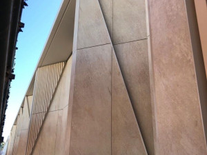 Облицовка вентилируемых фасадов из керамогранита