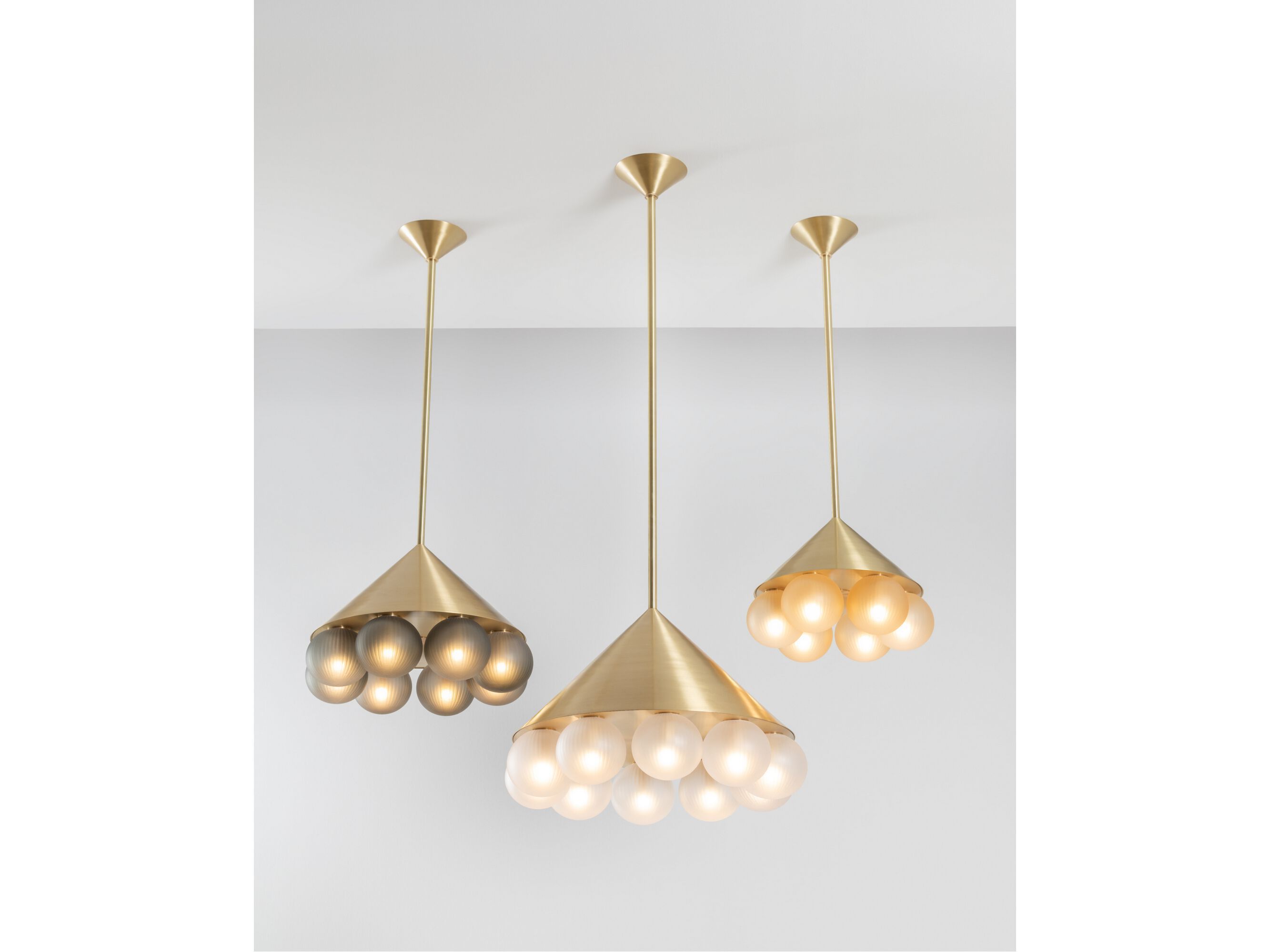 Светодиодный подвесной светильник из латуни и выдувного стекла SkLO пик ARCH-00076520 - Вид №2