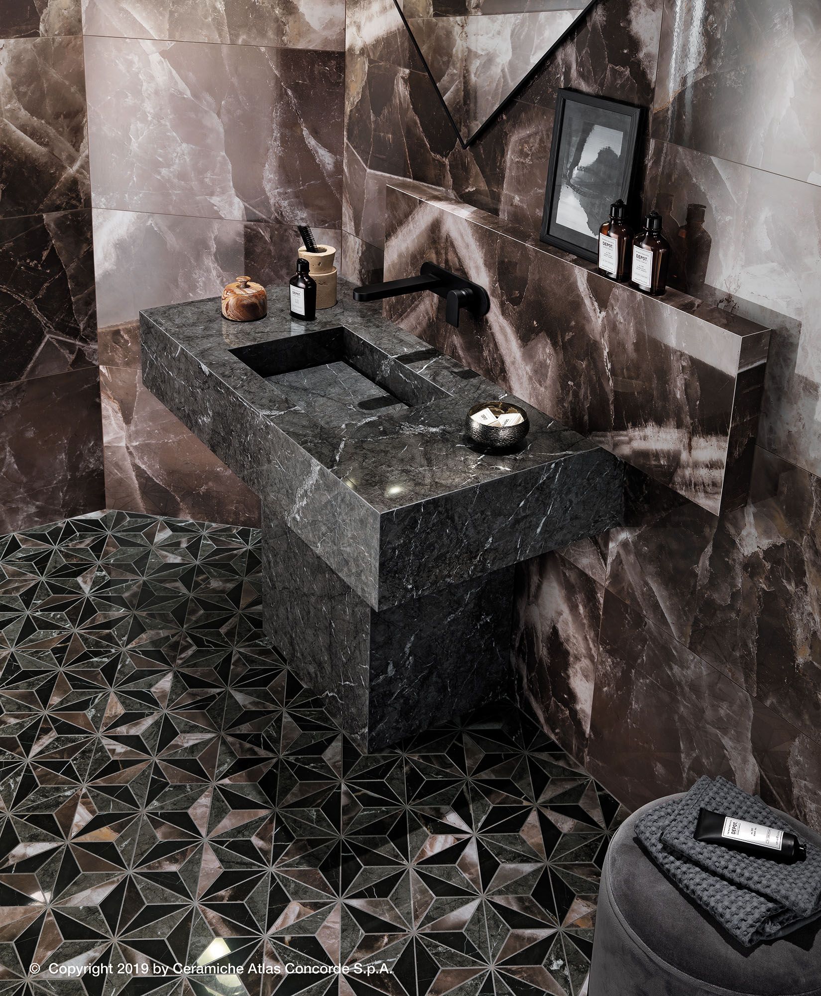 Белое керамическое покрытие с эффектом мрамора Atlas Concorde Marvel Dream ARCH-00073412 - Вид №25