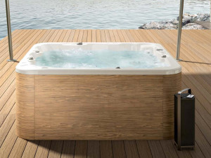 5-местный квадратный мини-бассейн с хромотерапией